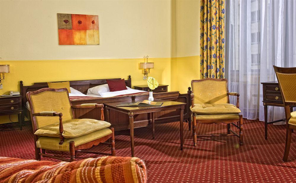 Grand City Hotel Berlin Zentrum Zimmer foto